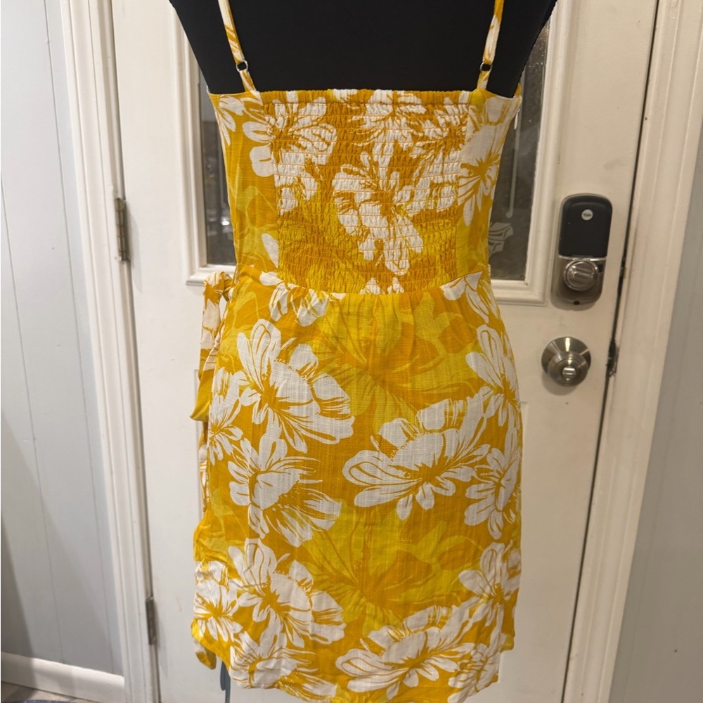 Cupshe Yellow Floral Mini Dress - Picture 4 of 5